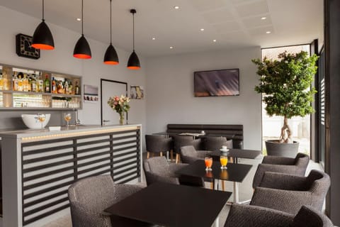 Lounge or bar
