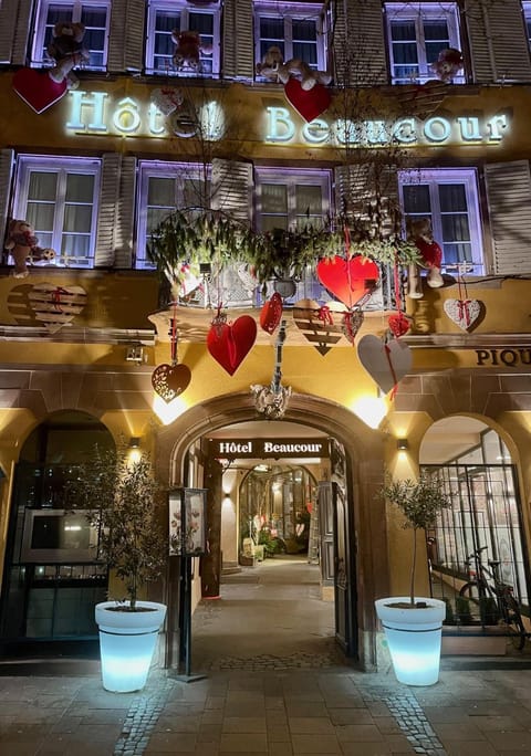 Property building, Facade/entrance