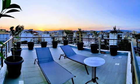Balcony/Terrace, City view