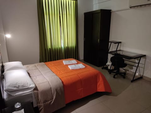 Bed, Photo of the whole room