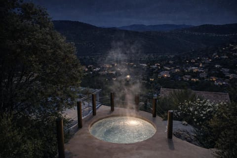Night, Hot Tub