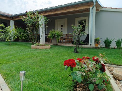 Schatzi 1 Apartment in Šibenik-Knin County, Croatia