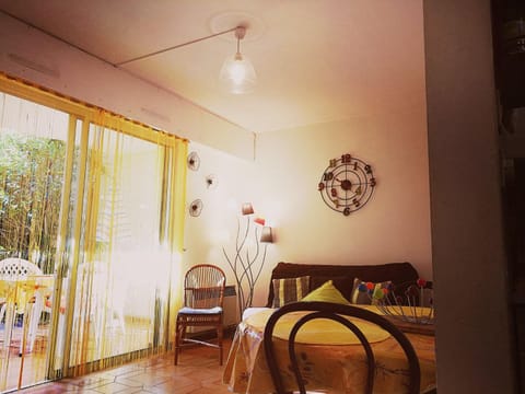 Living room, Dining area, Garden view