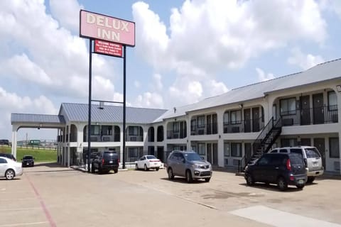Property building, Parking