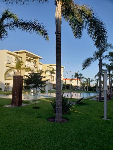 Property building, Garden, Pool view
