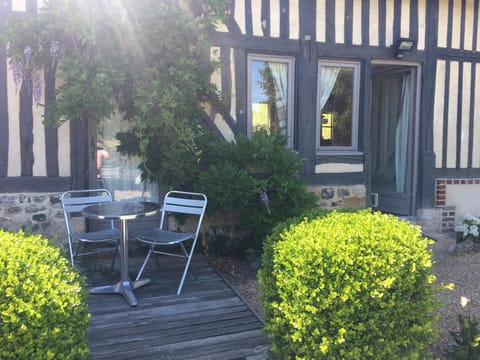 Patio, Facade/entrance, Garden