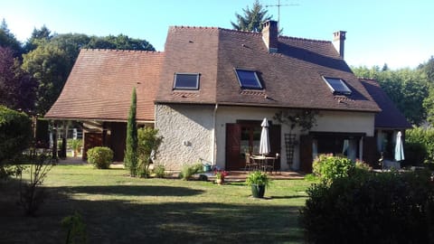 à l'orée du bois Bed and Breakfast in Vernon