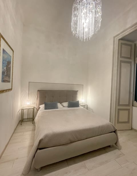 Salerno Center House- Corso Vittorio Emanuele- 2 camere- vicino Stazione Apartment in Salerno