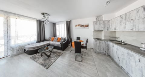 NEXT TO GONDOLA Stylish and Charming apartment Apartment in Bansko