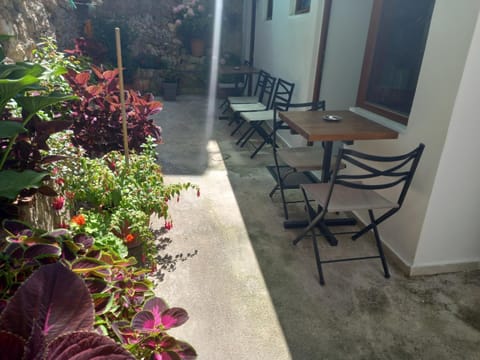 Isufi Guest Houses Bed and Breakfast in Sarandë