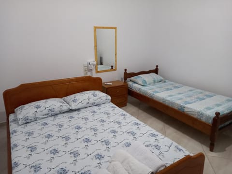 Isufi Guest Houses Bed and Breakfast in Sarandë