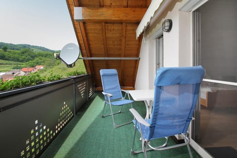 Natural landscape, Balcony/Terrace, Mountain view