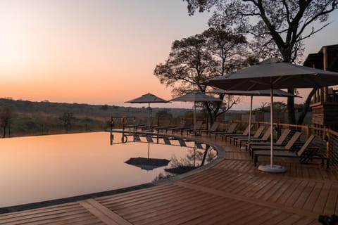 Spring, Summer, Pool view, Swimming pool, Sunset, sunbed