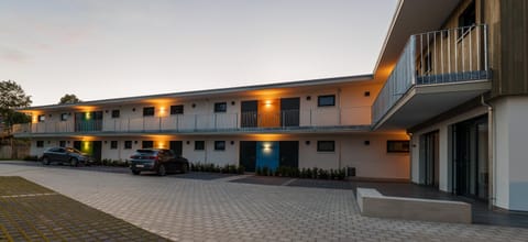 Property building, Facade/entrance