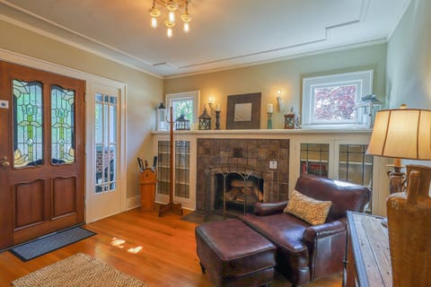 Lakefront Craftsman House in Green Lake