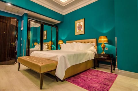 Bed, Photo of the whole room, Bedroom, wardrobe, air conditioner