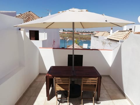 BBQ facilities, Balcony/Terrace, River view