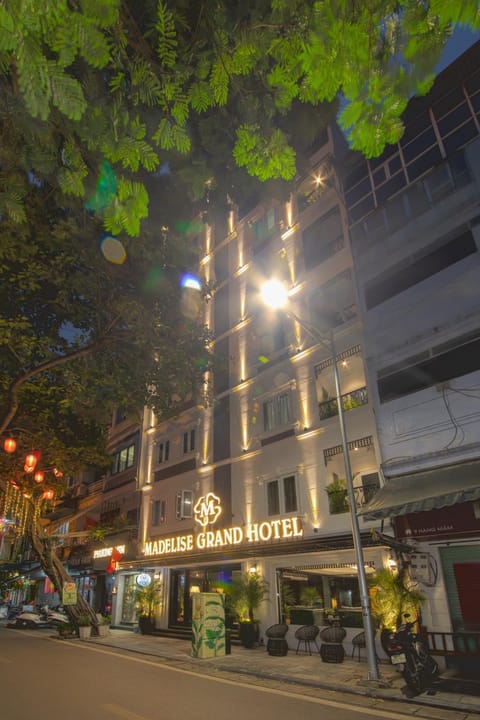 Property building, Street view