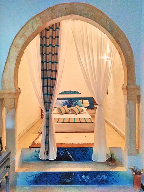 Photo of the whole room, Decorative detail, Bedroom