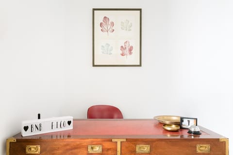 Lobby or reception, Internal: Not applicable to any particular room