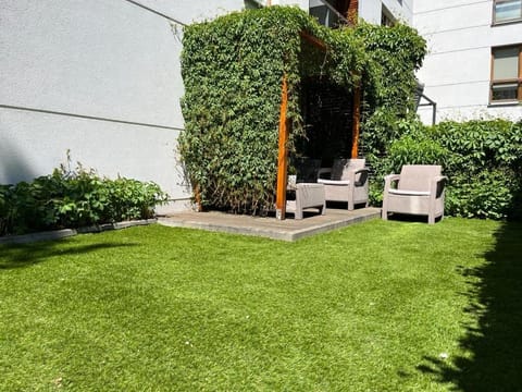 Spring, Day, Natural landscape, Garden, Garden view, sunbed