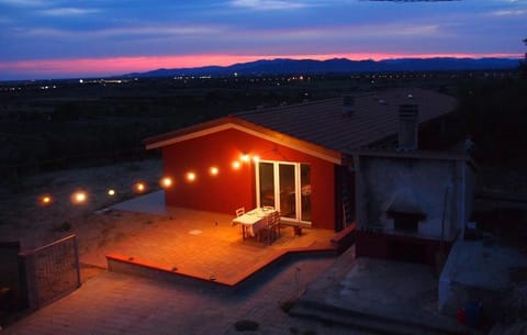 Restaurant/places to eat, View (from property/room), Sunset