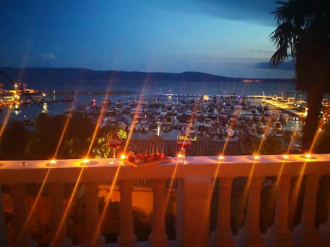 Night, Neighbourhood, Balcony/Terrace, Decorative detail, Sea view