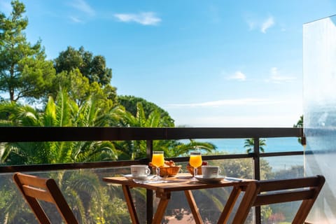 TV and multimedia, Coffee/tea facilities, Balcony/Terrace, Balcony/Terrace, Garden view, Breakfast