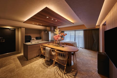 TV and multimedia, Kitchen or kitchenette, Living room, Dining area