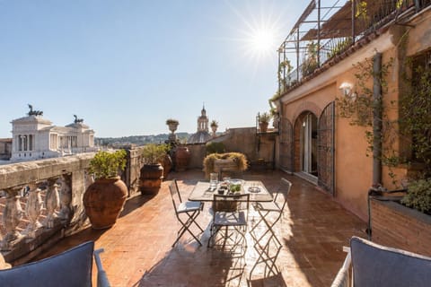 View (from property/room), Balcony/Terrace, Balcony/Terrace, City view, Landmark view