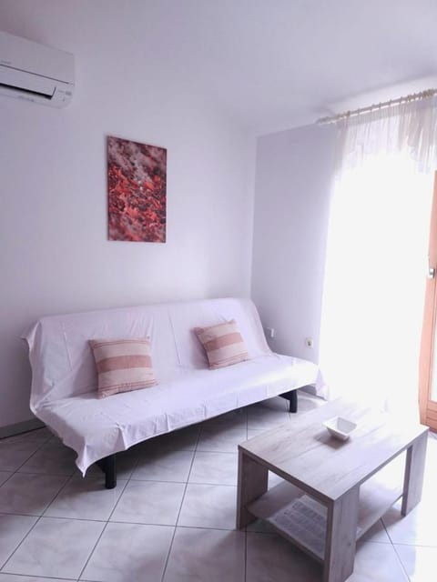 Lorena Apartments in Pula Bed and Breakfast in Pula