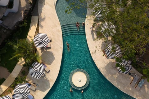 Swimming pool, Swimming pool