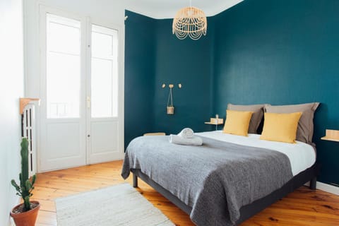 Bed, Photo of the whole room, Bedroom