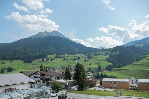 Neighbourhood, Natural landscape, Hiking, Mountain view