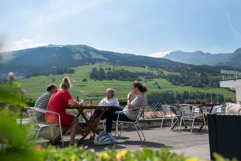 People, Balcony/Terrace, Mountain view, group of guests