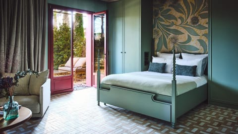 Bed, Bedroom