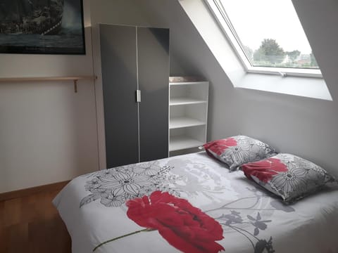 Bed, Bedroom, wardrobe