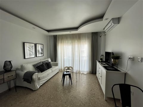 TV and multimedia, Living room, air conditioner