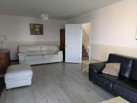 Porthleven Coastal Retreat with 5 Bedrooms House in Porthleven