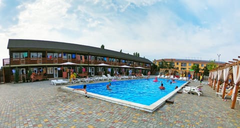 Property building, Swimming pool, Swimming pool