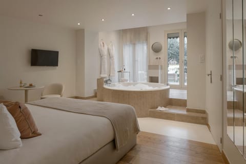 View (from property/room), Photo of the whole room