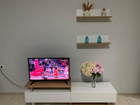 TV and multimedia, Evening entertainment