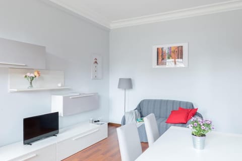 TV and multimedia, Living room, Seating area