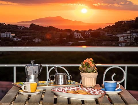 Patio, View (from property/room), Balcony/Terrace, Sunrise, Sunset