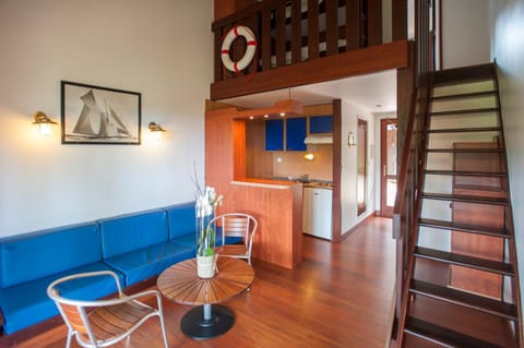 Kitchen or kitchenette, Living room, Dining area