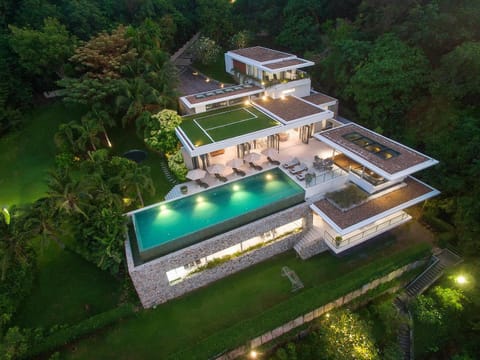 Property building, Night, Natural landscape, Bird's eye view, Garden, Garden view, Pool view, Sea view, Swimming pool, sunbed
