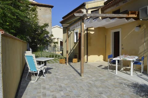 Property building, Facade/entrance, Summer, BBQ facilities, View (from property/room), Garden view, Mountain view, Family