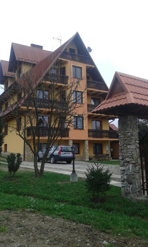 Property building, Garden
