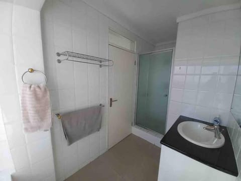 WATERFRONT - 1 South Quay lovely two bed on water Apartment in Knysna