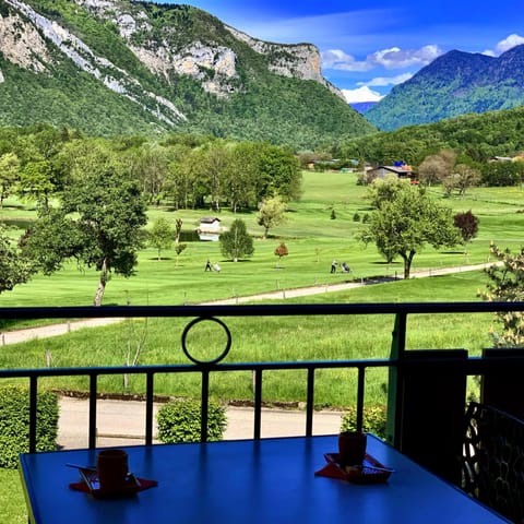 Golfcourse, Balcony/Terrace, Balcony/Terrace, Mountain view